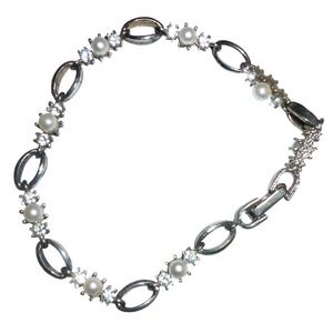 Vintage Silver Tone Faux‎ Pearl and Rhinestone Link Bracelet 7.25 Inch Classic